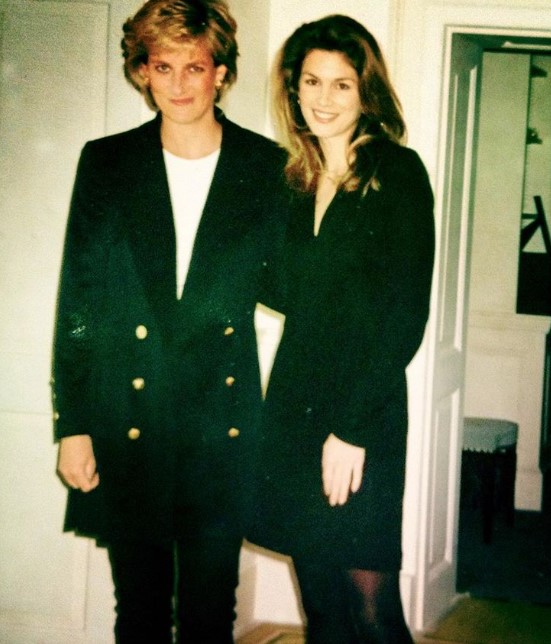 Cindy Crawford über ihr erstes Treffen mit Prinzessin Diana: „Es war wie mit einer Freundin zu reden“ 