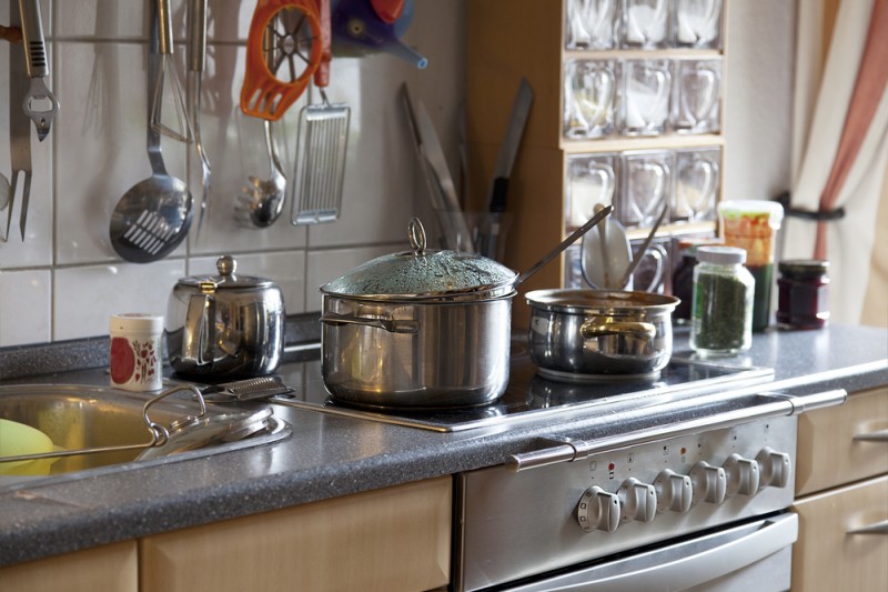 12 Küchen-Tricks, die sauber halten und in der Not helfen.