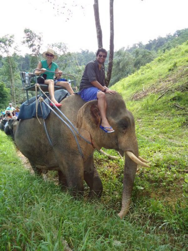 Zur Unterhaltung von Touristen werden Elefanten gefoltert – doch Menschen wie diese Frau tun etwas dagegen