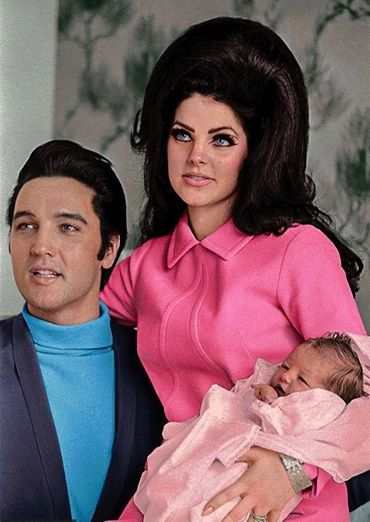 Nach ihrem Leben mit Elvis und Tom Jones: Die neue Liebe von Priscilla Presley lebt in einem Wohnwagen