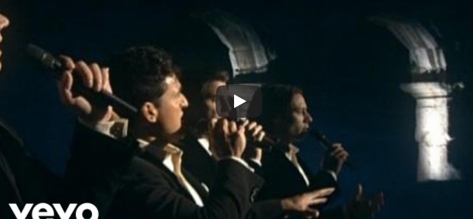 Divo singen eine tolle Interpretation von „Hallelujah“ – man muss sich zurückhalten, um nicht zu weinen