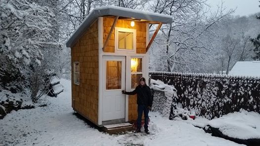 Dieses Projekt eines 13-Jährigen ist einzigartiges – er baute sein eigenes Haus im Garten seiner Eltern!