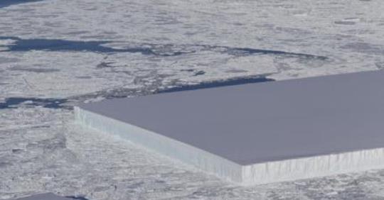 Perfekt geformter Eisberg verblüfft die Welt