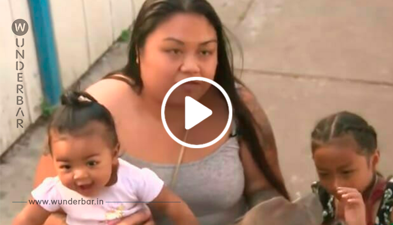 Mutter sieht Pitbull der Familie, wie er das 7 Monate alte Baby an der Windel zieht, nachdem Haus in Flammen aufgeht