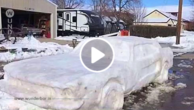 Eine Familie baute einen Ford Mustang aus Schnee und ein Polizist gab ihm einen Strafzettel