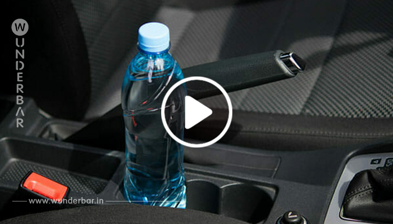 Feuerwehr schlägt Alarm: Deshalb NIEMALS eine Wasserflasche im Auto liegen lassen