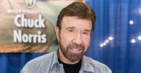 Chuck Norris denkt an seinem Geburtstag über 80 Jahre Leben nach