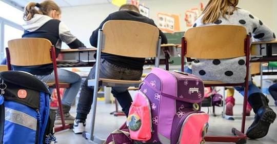 Besorgter Schulleiter appelliert: 'Lieber ein Schuljahr wiederholen als ein Kind verlieren'
