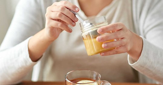 Erkältungshelfer Honig: So gut tut das flüssige Gold
