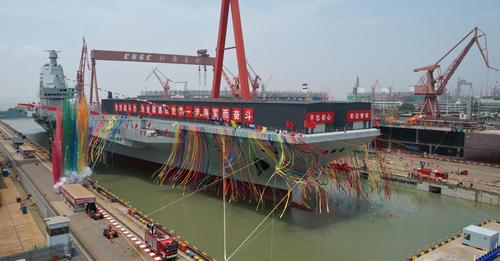 Chinas neuer Flugzeugträger – kleiner, aber schon auf dem Niveau der US Carrier