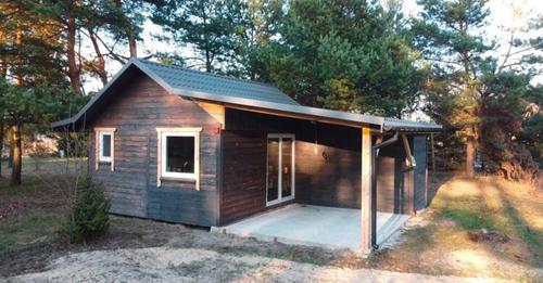 Tiny House für unter 15000 Euro inklusive Grundstück 800qm – kleines Haus gebaut!