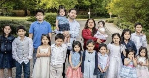 Paar aus den USA mit bereits 16 Kindern hofft, 20 Kinder zu bekommen -'Ich überlasse alles Gott'