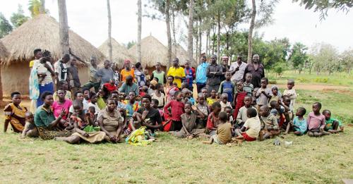 Vater von 102 Kindern: Mann aus Uganda sitzt in der Klemme und trifft umstrittene Entscheidung