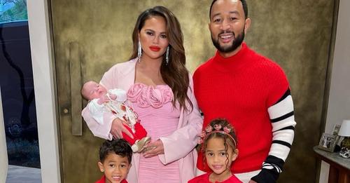 Mit Esti: John Legend teilt erstes Familien-Foto zu fünft