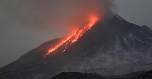 Russland: Kamtschatka-Vulkan spuckt zehn Kilometer hohe Aschewolke