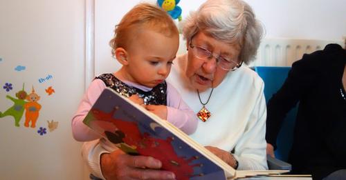 10 Geschenke, über die sich ein 1-jähriges Kind freut