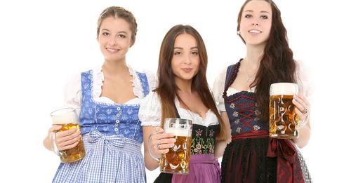 Witz des Tages: Schulfreunde sind alle 10 Jahre im Brauhaus