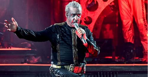 Ohne Rammstein, mit Protest: Till Lindemann tritt solo auf und seine Fans lassen ihn nicht im Stich